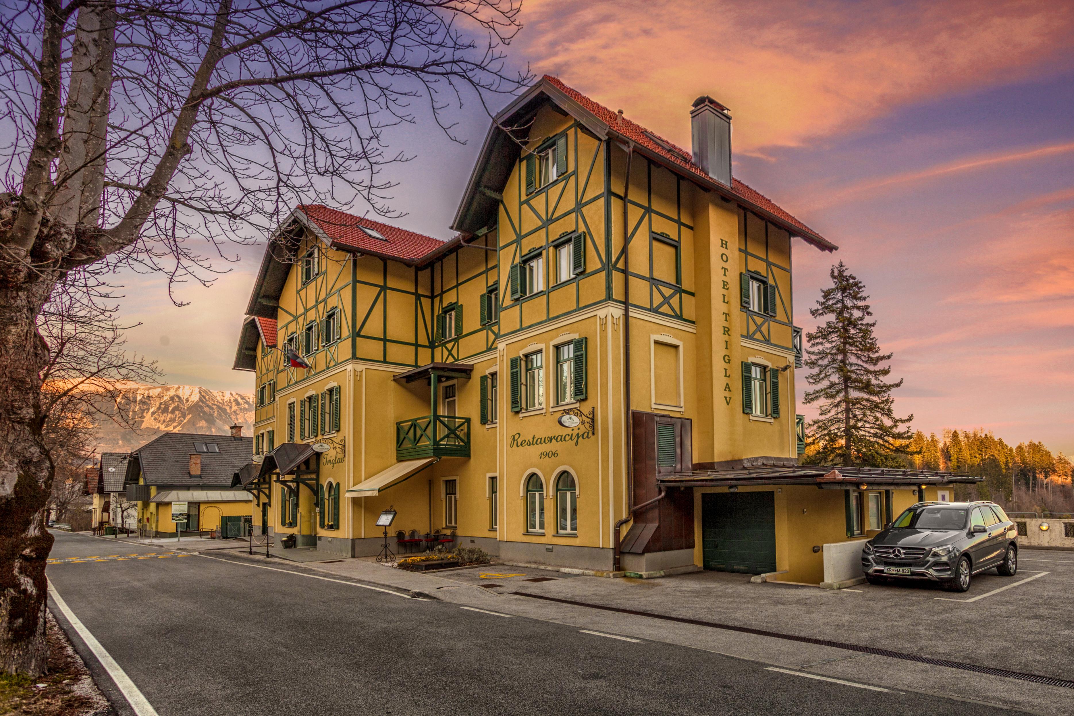 Hotel Triglav Bled Exterior photo